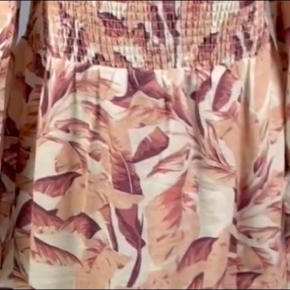 Revolve House of Harlow 1960 Linen Puff Sleeve Sweetheart Midi dress - Picture 4 of 9